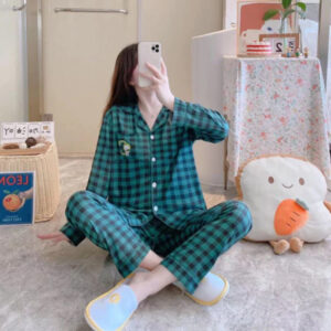Elegant Comfort Women’s Luxe Long-Sleeve Nightwear Set for Cozy Nights